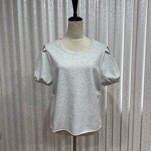 Sundays two Top  NWOT, Size M